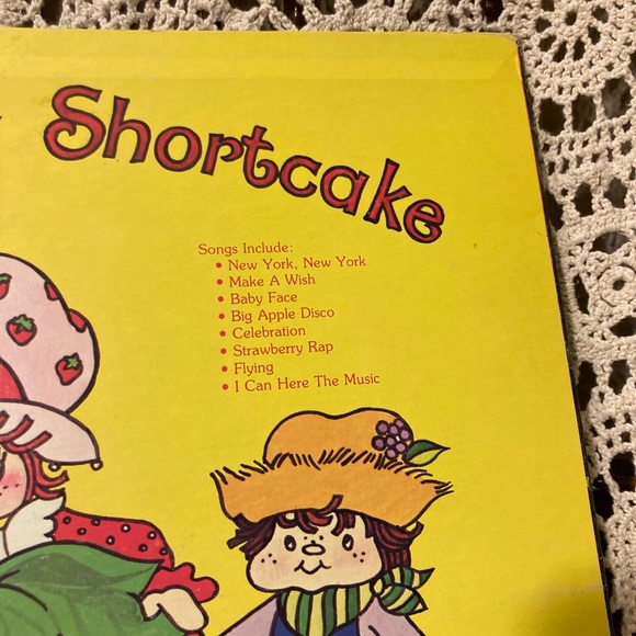 Strawberry Shortcake LIVE Vinyl Record LP - Picture 8 of 16